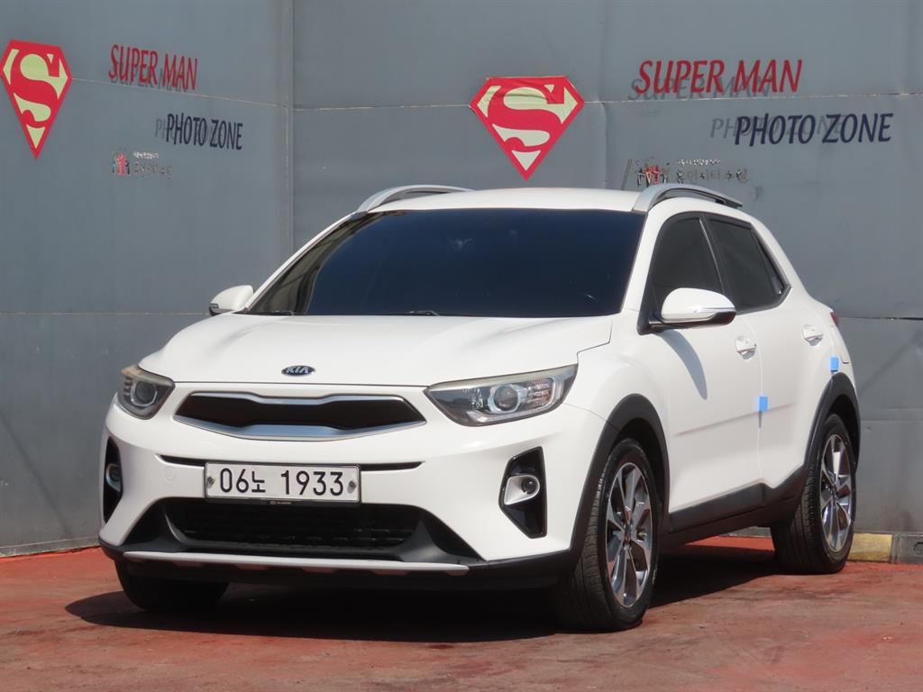 KIA Stonic 2018 Blanco - Importación desde Corea - HF Imports Iquique - Foto 1