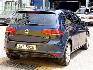 Volkswagen Golf - Vista 8