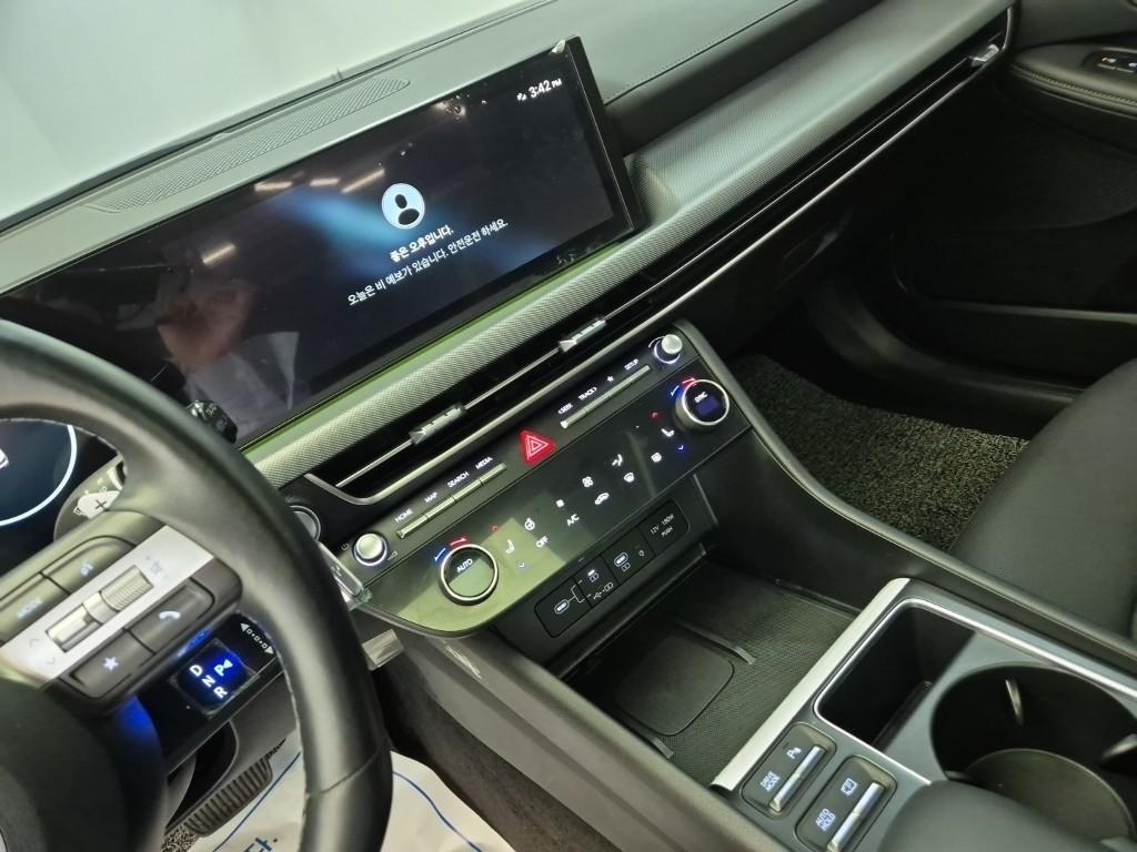 HYUNDAI Sonata - Vista 9