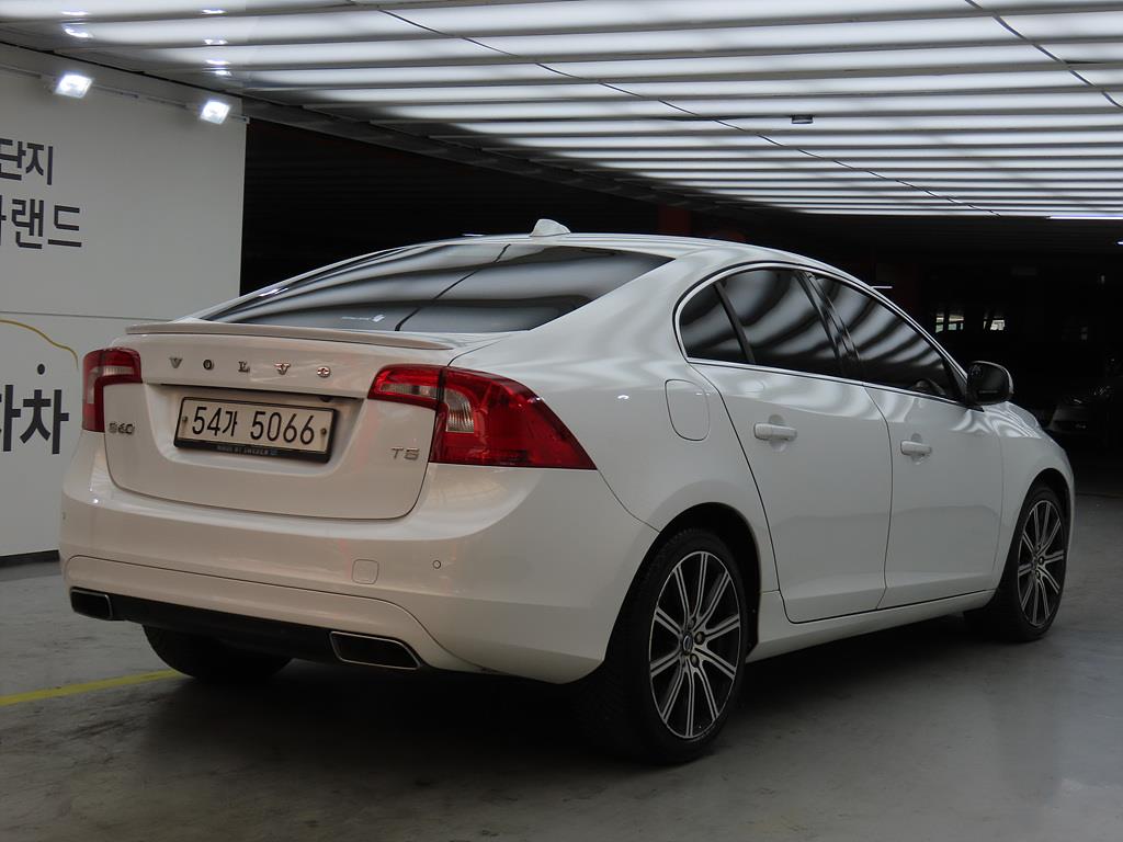 Volvo S60 - Vista 4