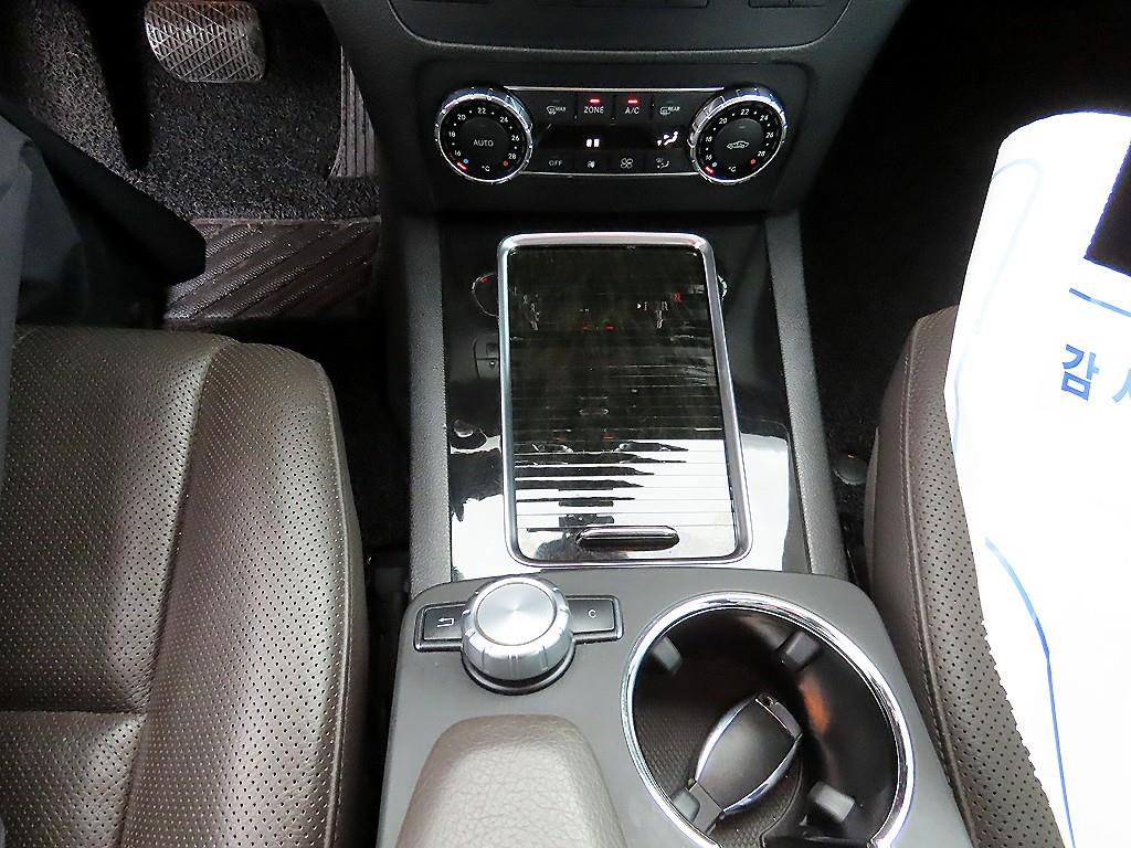 Mercedes Benz GLK Class - Vista 12