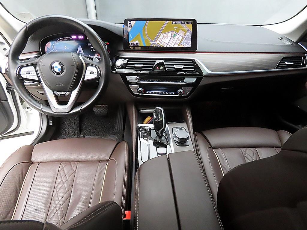 BMW 5 Series - Vista 7