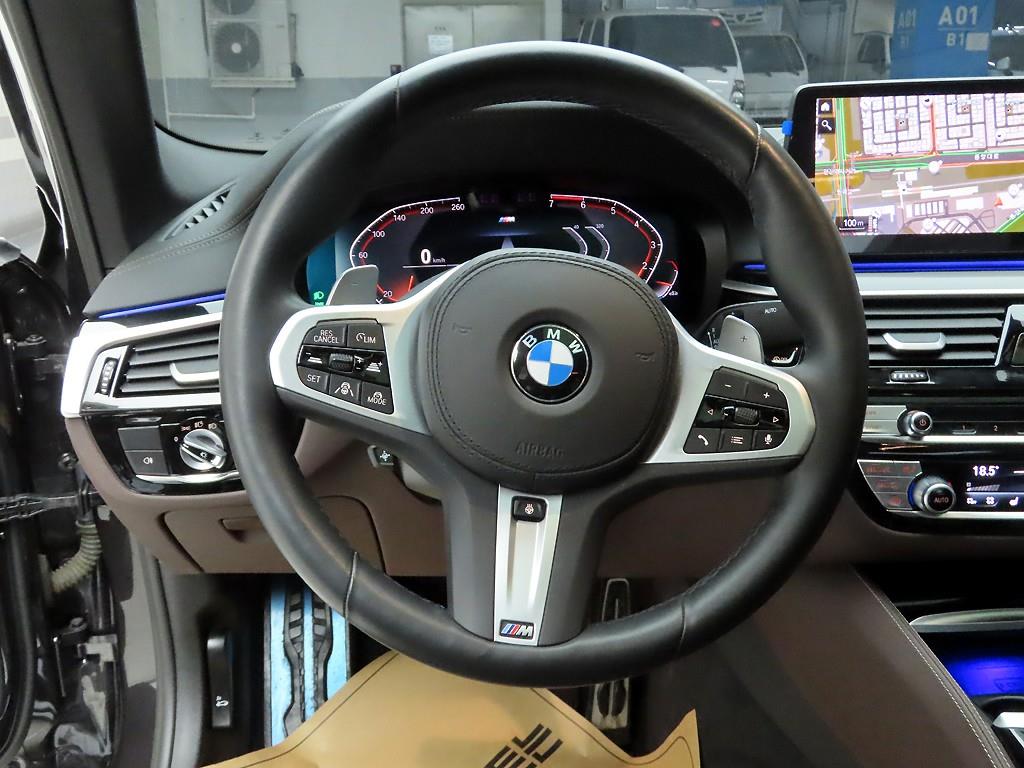 BMW 5 Series - Vista 8