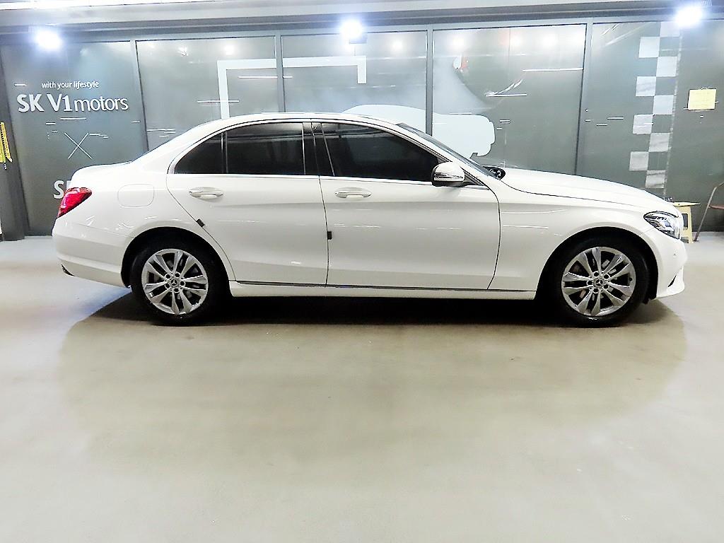 Mercedes Benz C Class - Vista 3