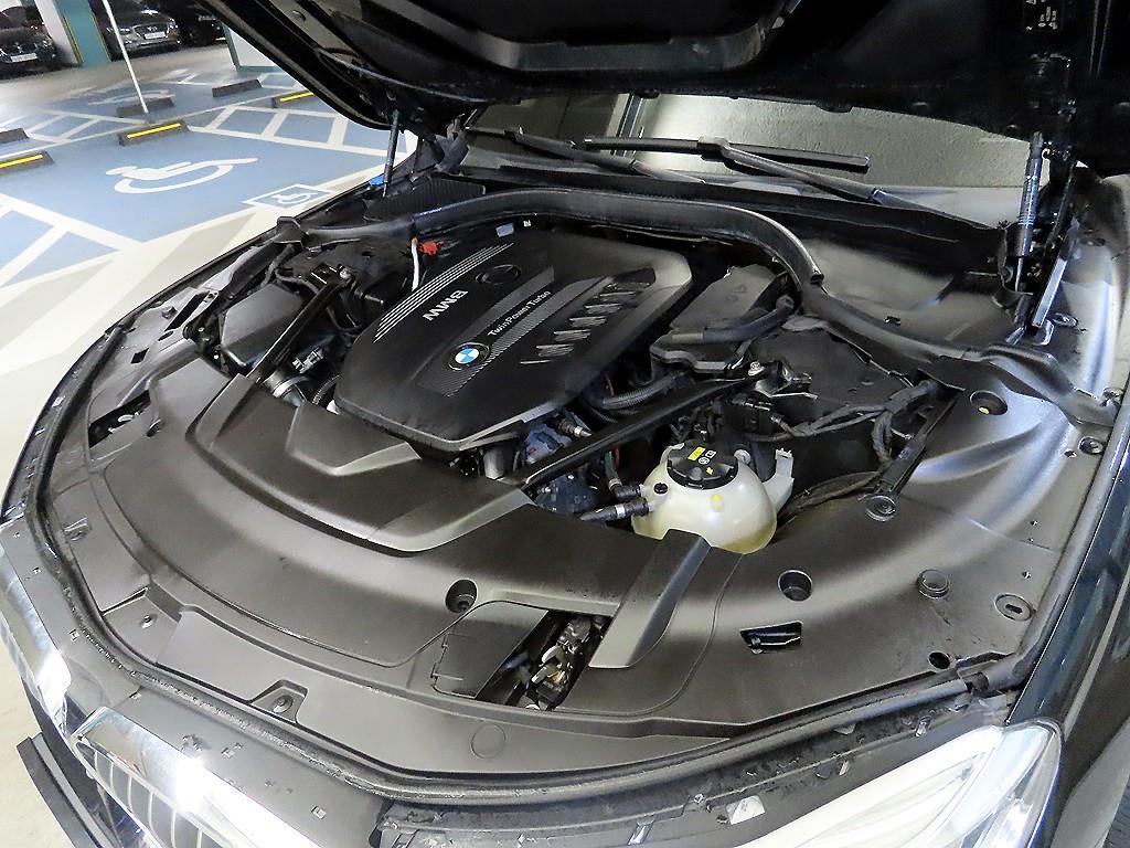 BMW 7 Series 2016 Negro - Importación desde Corea - HF Imports Iquique - Foto 19