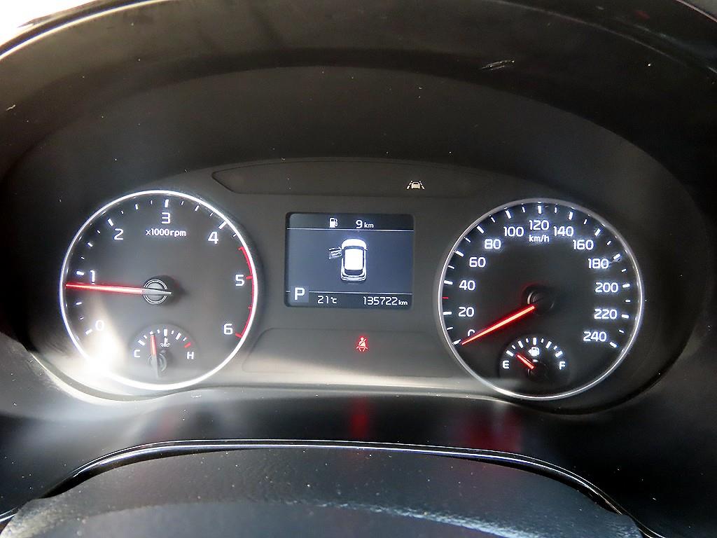 KIA Seltos - Vista 9