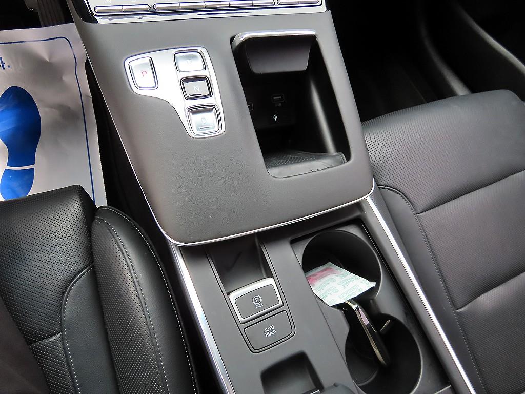HYUNDAI Grandeur - Vista 10