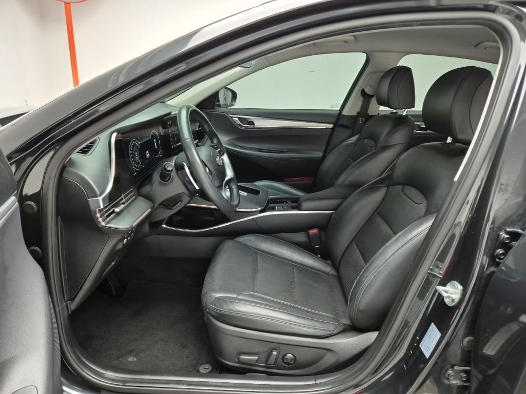 HYUNDAI Grandeur - Vista 11