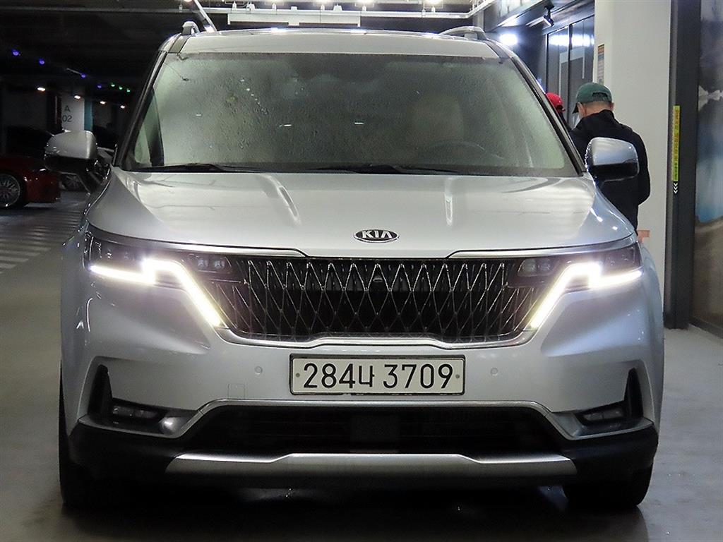 KIA Carnival - Vista 2
