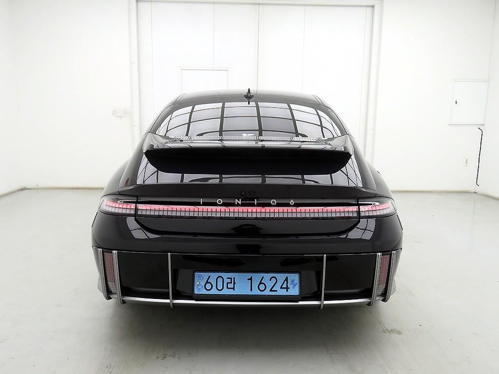 HYUNDAI Ioniq 6 - Vista 3