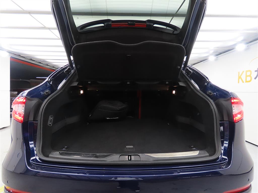 Maserati Levante 2018 Azul - Importación desde Corea - HF Imports Iquique - Foto 18