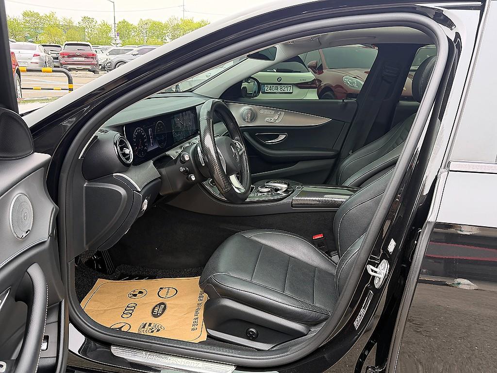 Mercedes Benz E class - Vista 6