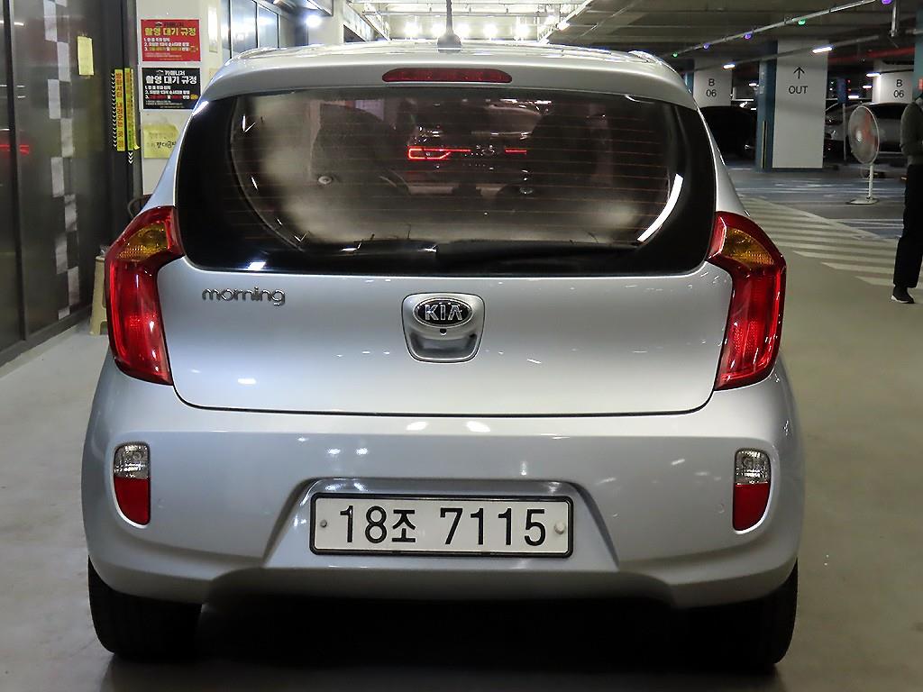 KIA Morning - Vista 5