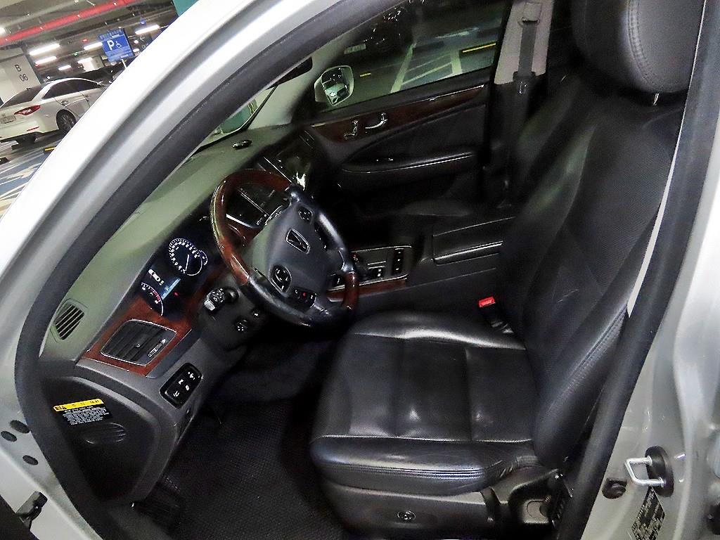 HYUNDAI Equus - Vista 6