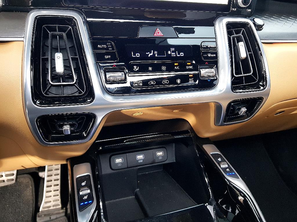 KIA Sorento - Vista 11