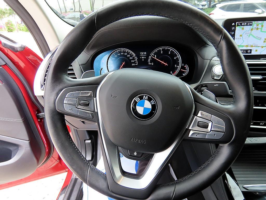 BMW X4 - Vista 8