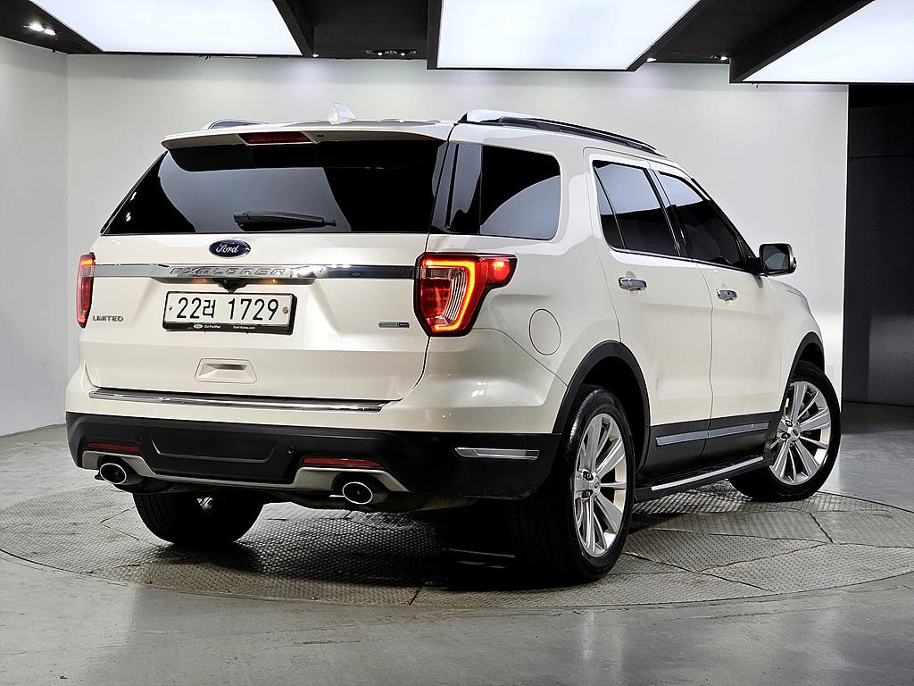 Ford Explorer - Vista 4
