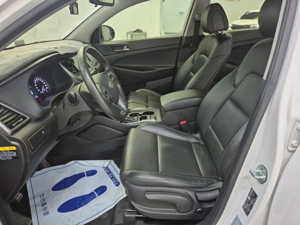 HYUNDAI Tucson - Vista 11