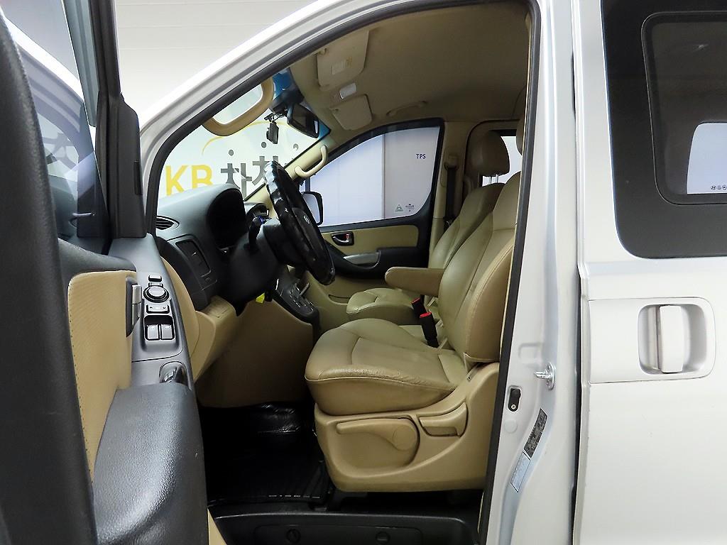 HYUNDAI Starex 2010 Gris - Importación desde Corea - HF Imports Iquique - Foto 13