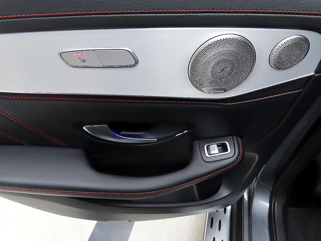 Mercedes Benz GLC Class - Vista 12