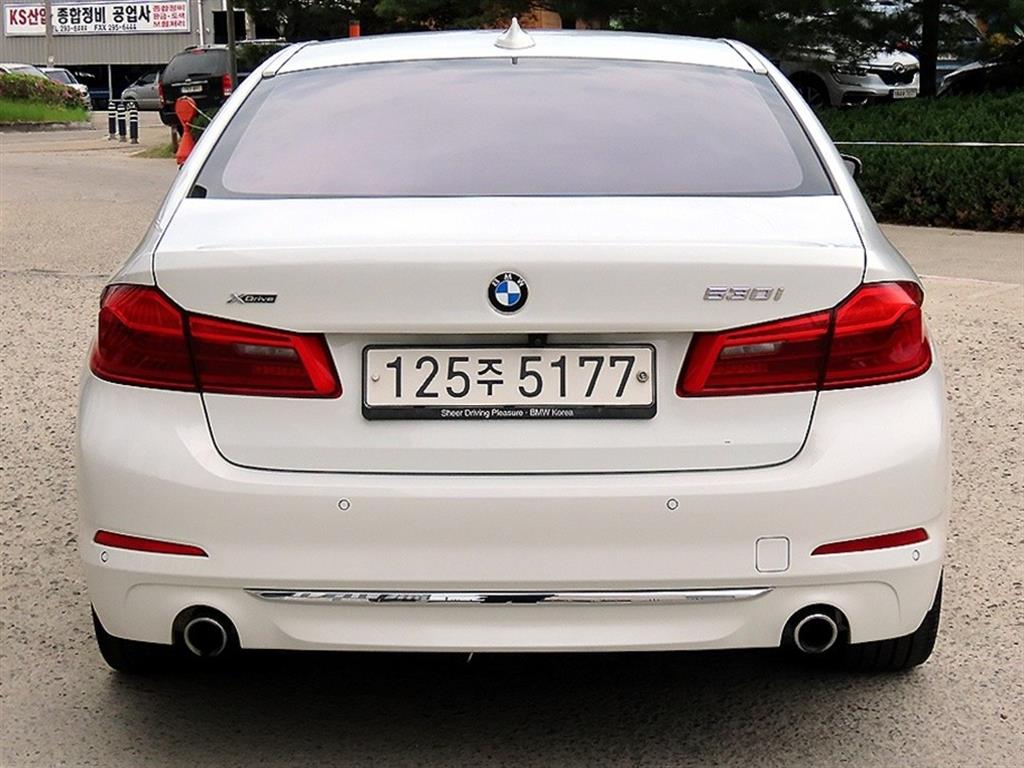 BMW 5 Series - Vista 4