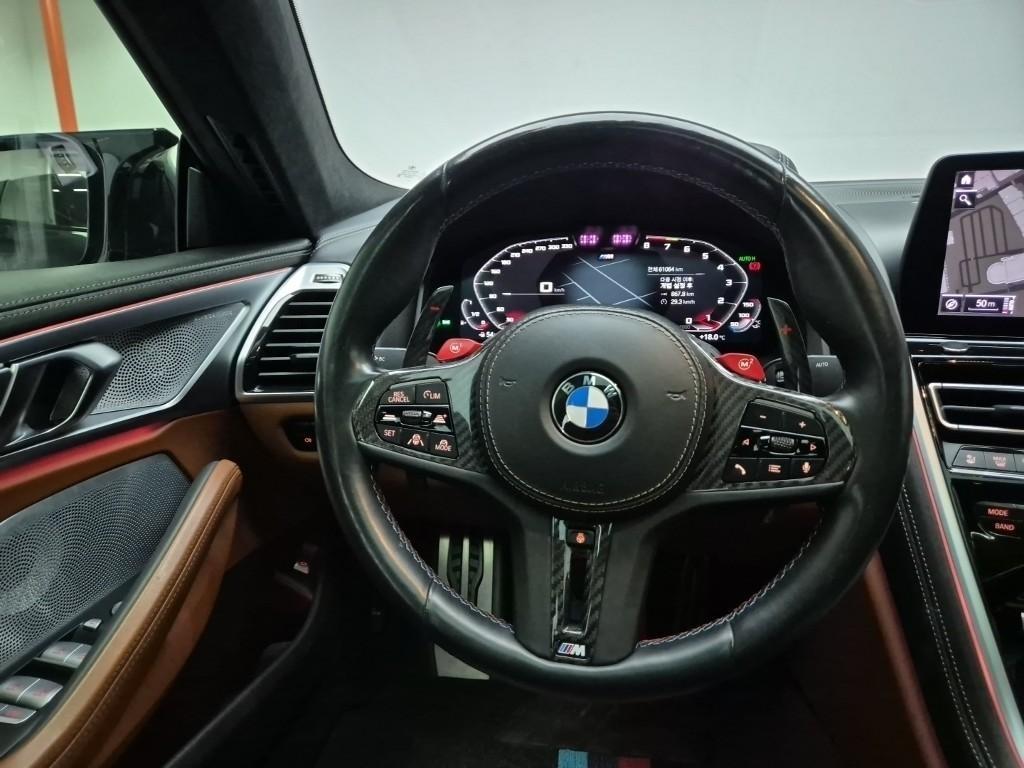 BMW 8 Series - Vista 9