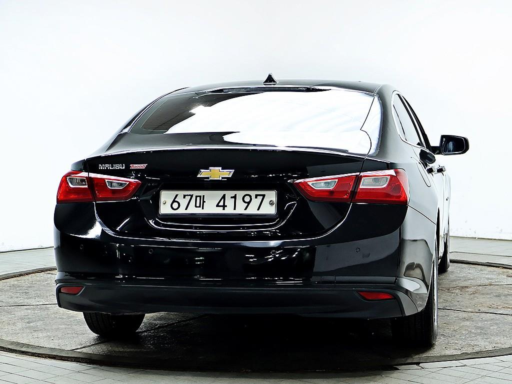 Chevrolet Malibu - Vista 5
