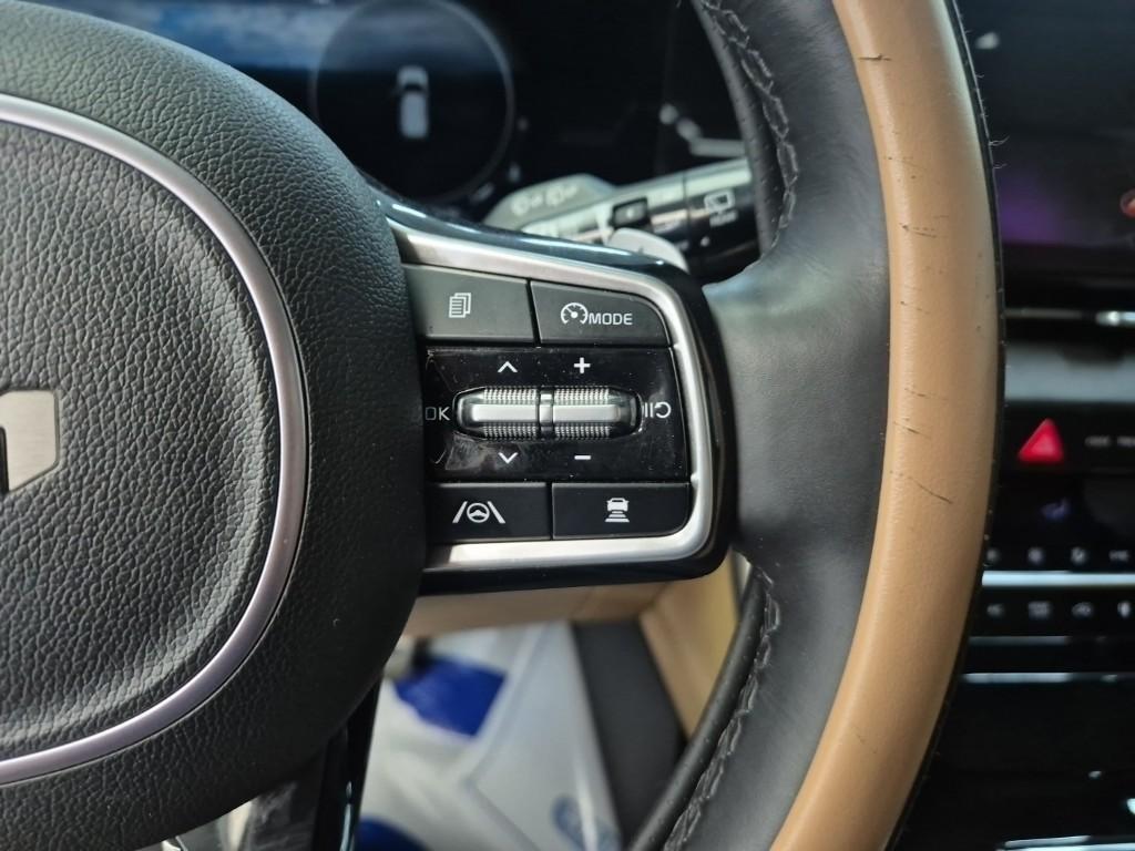 KIA Carnival - Vista 6