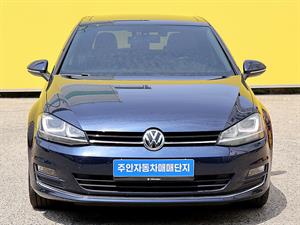 Volkswagen Golf - Vista 2