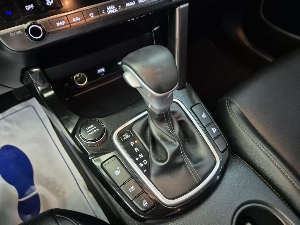 KIA Seltos - Vista 8