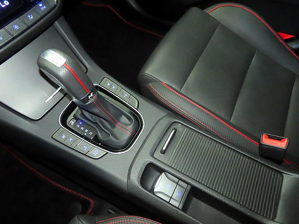 HYUNDAI i30 - Vista 12