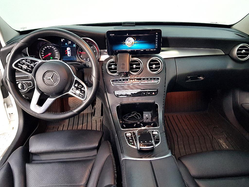 Mercedes Benz C Class - Vista 5