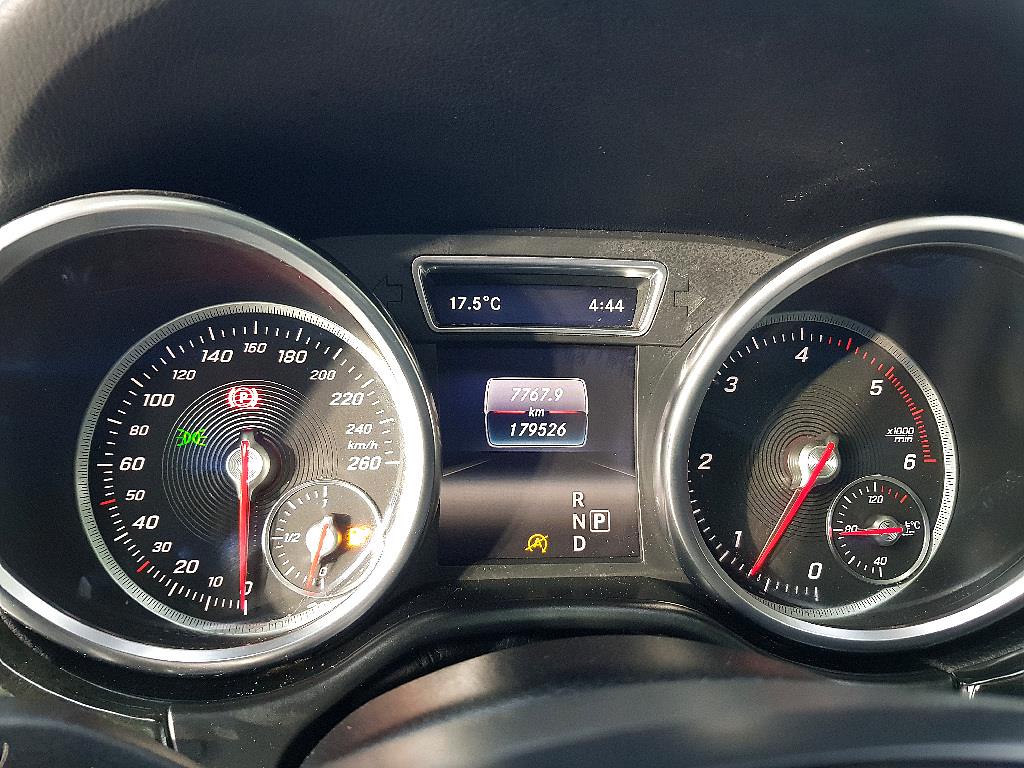 Mercedes Benz GLE Class - Vista 7