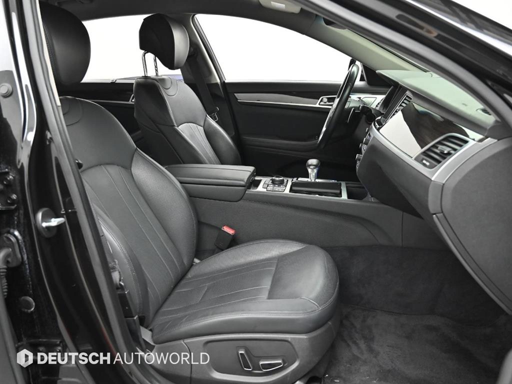 Genesis G80 - Vista 10