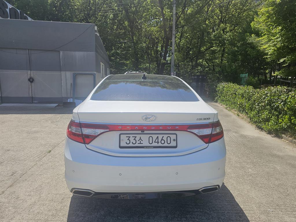 HYUNDAI Grandeur - Vista 3
