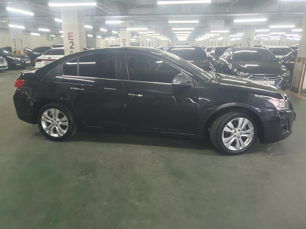 Chevrolet Cruise - Vista 5
