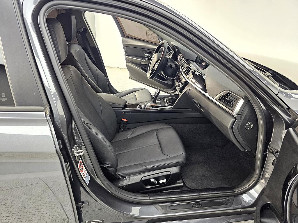 BMW 3 series - Vista 11