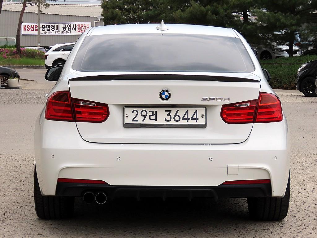 BMW 3 series - Vista 4