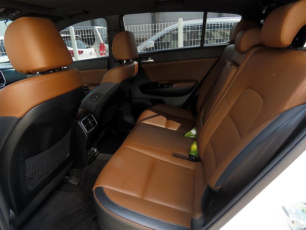 KIA Sportage - Vista 6
