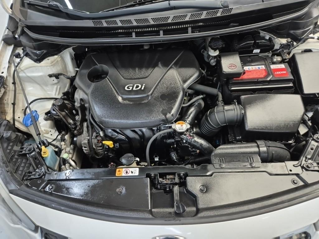 KIA K3 - Vista 5