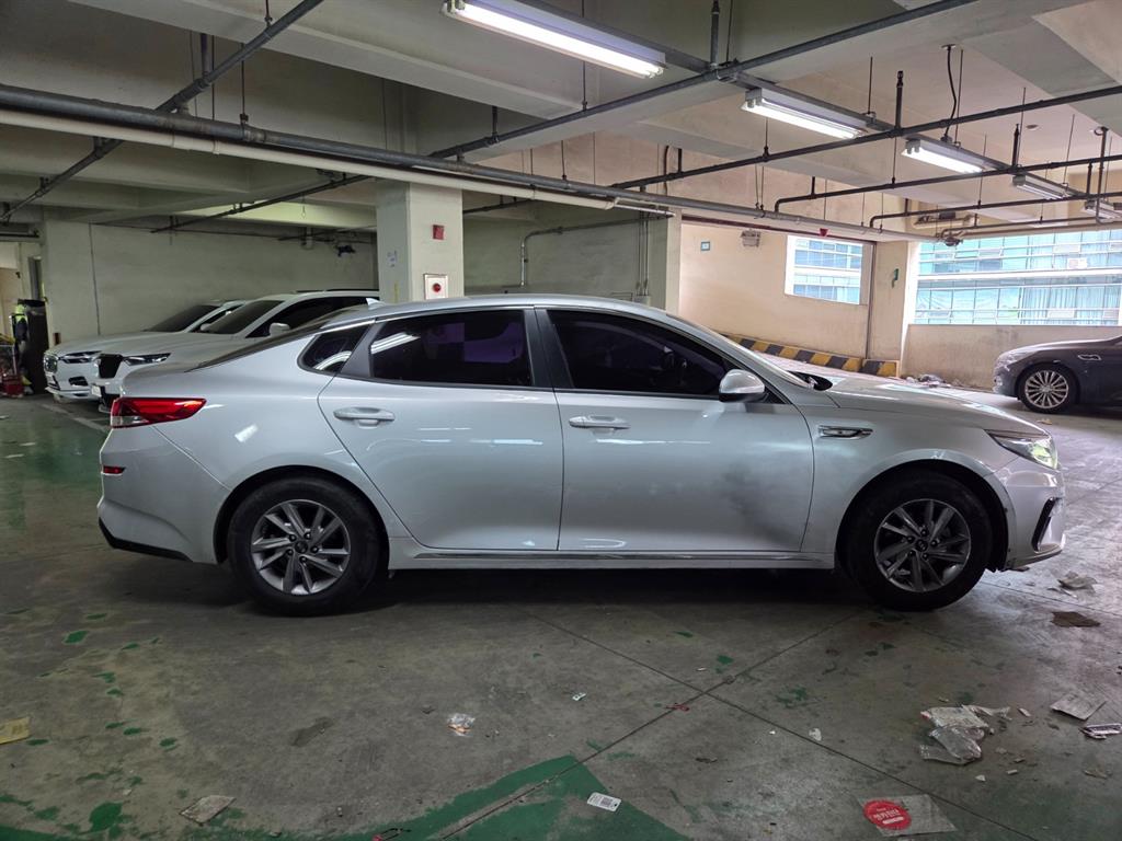 KIA K5 - Vista 5
