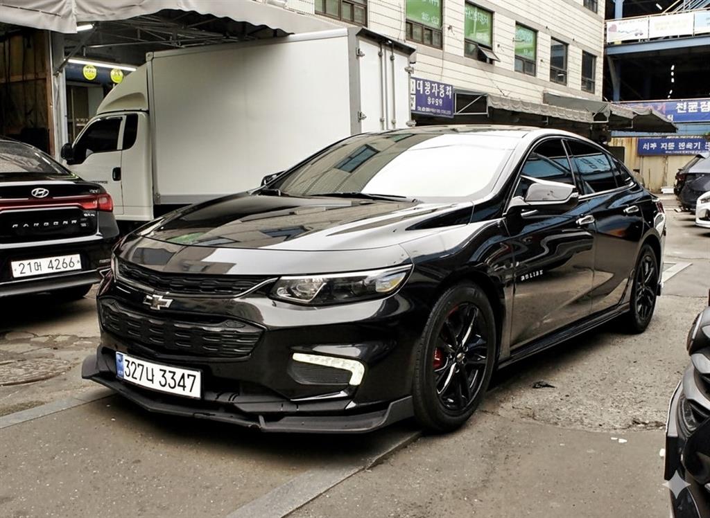 Chevrolet Malibu - Vista 3