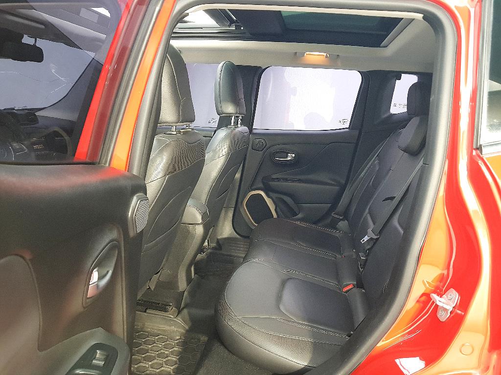 Jeep Renegade - Vista 9