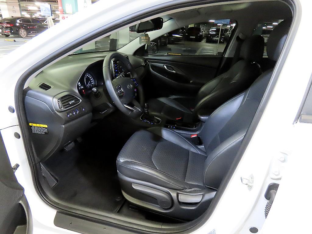 HYUNDAI i30 - Vista 6