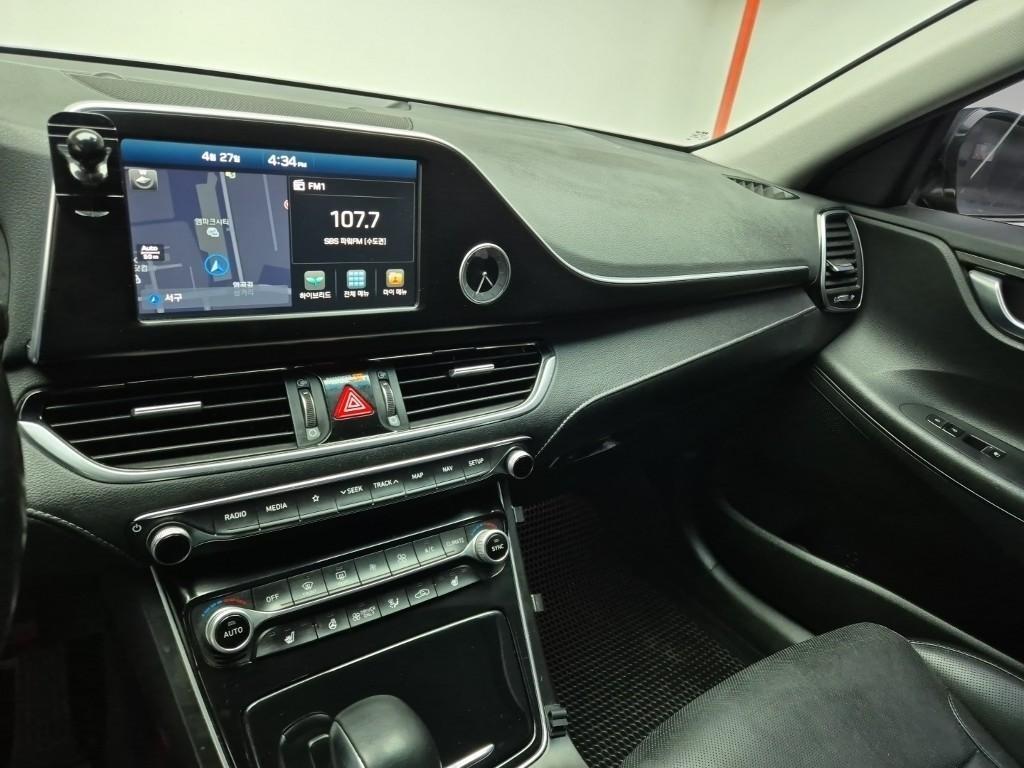 HYUNDAI Grandeur - Vista 9