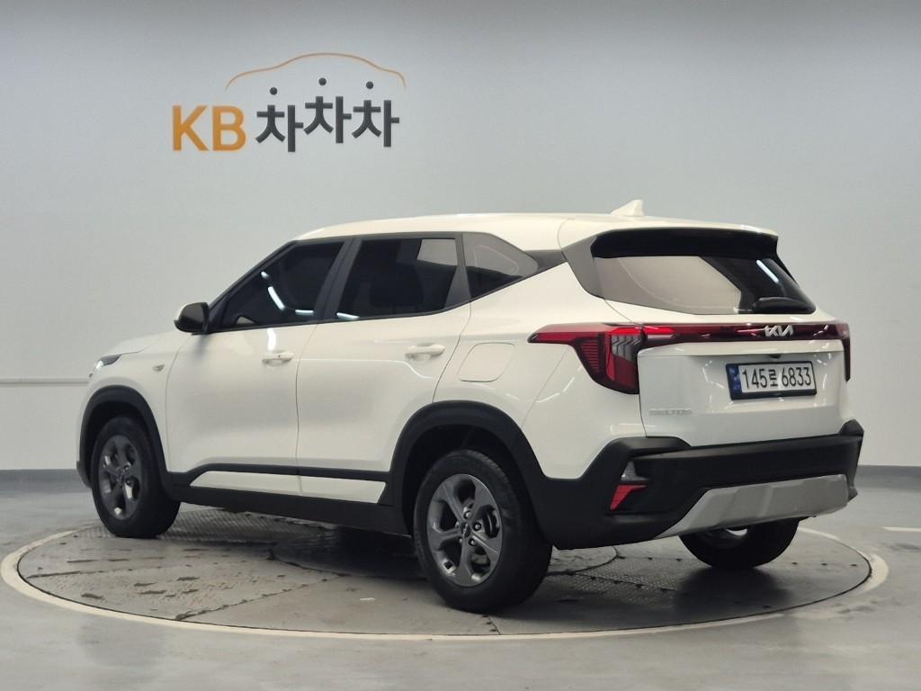 KIA Seltos - Vista 2
