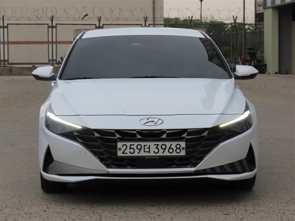 HYUNDAI Avante 2021 Blanco - Importación desde Corea - HF Imports Iquique - Foto 1