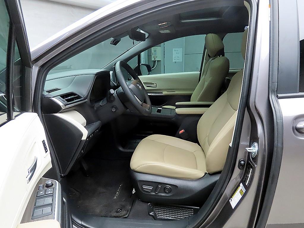 Toyota Siena - Vista 5