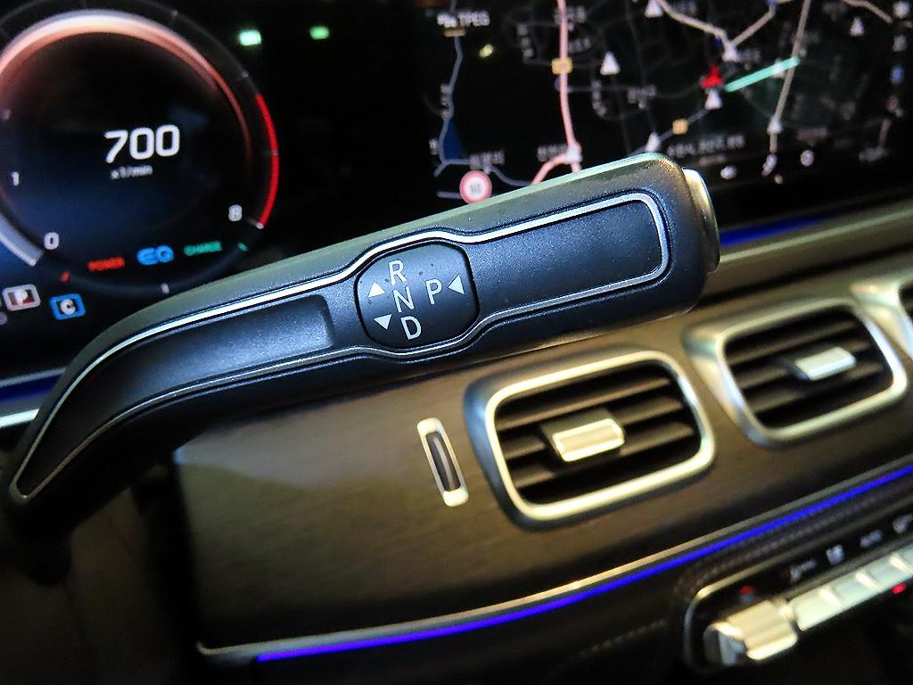 Mercedes Benz GLE Class - Vista 12