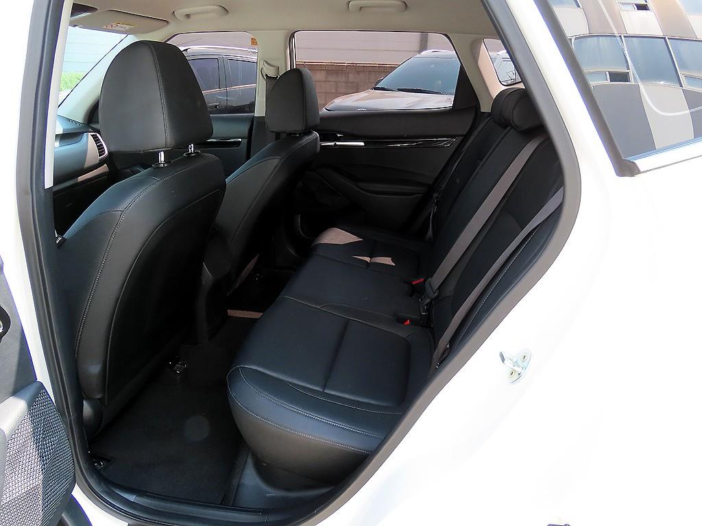 KIA Seltos - Vista 6